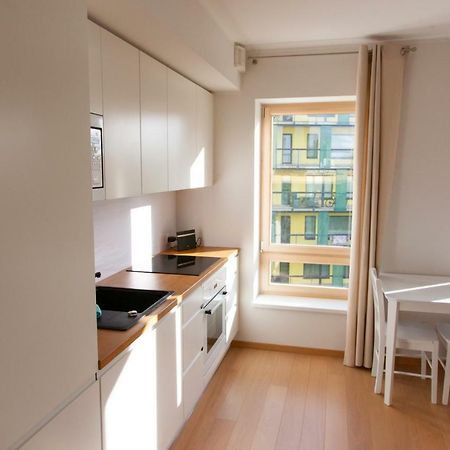 Апартаменты Quiet & Modern Downtown 1Br, Near Bus Station & Airport Таллин Экстерьер фото