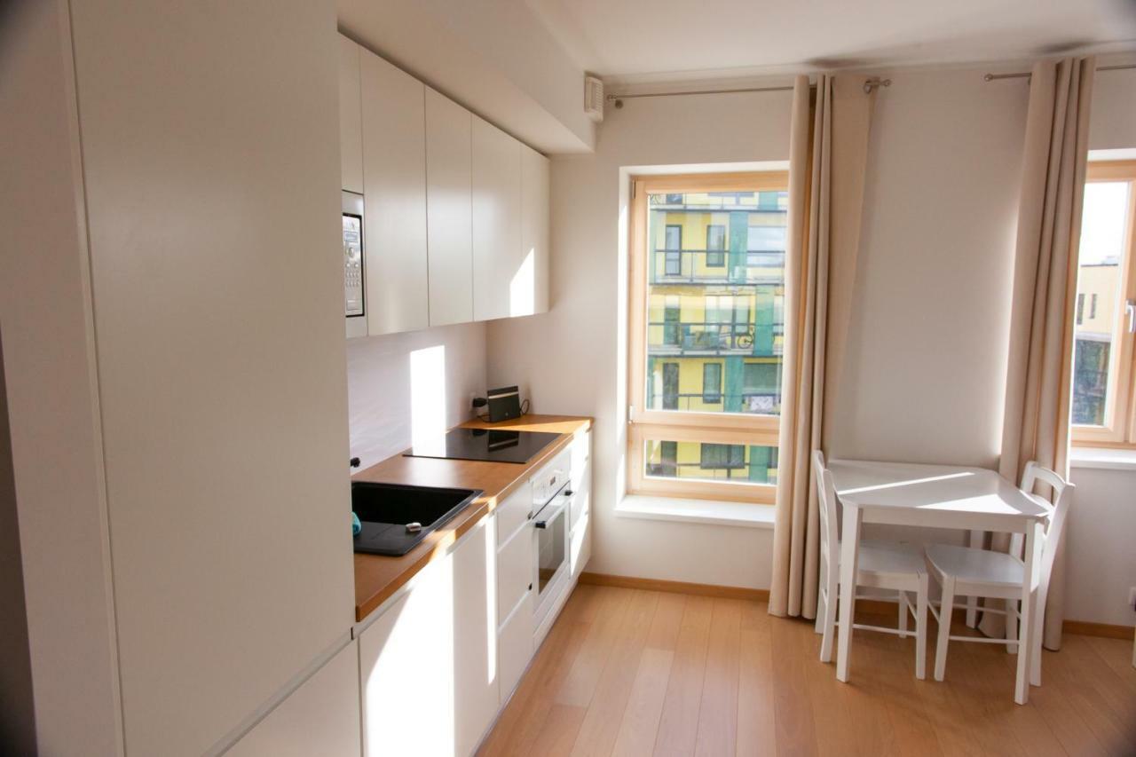Апартаменты Quiet & Modern Downtown 1Br, Near Bus Station & Airport Таллин Экстерьер фото